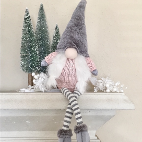 White Pine Other - 🎄Christmas Holiday Gray & Pink Long Legged Gnome